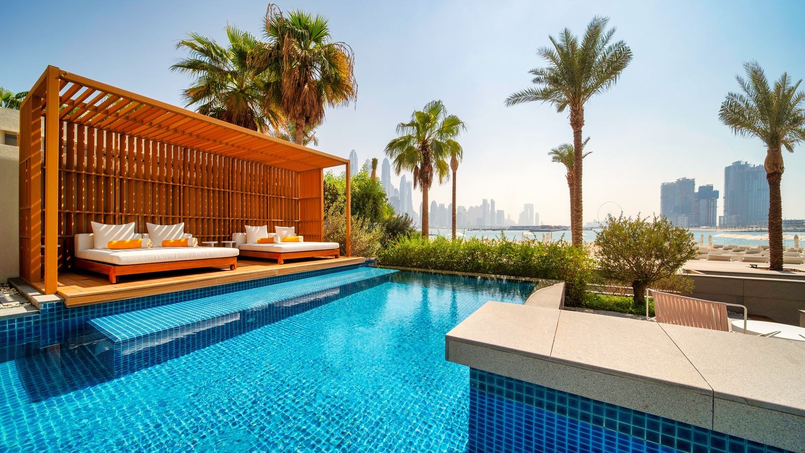 rooms-4-bed-|-beach-villa-wpool