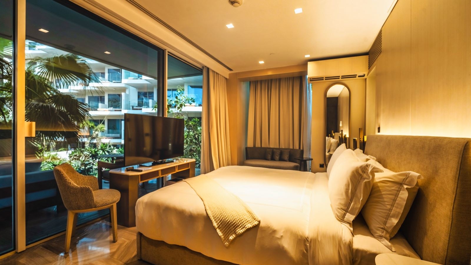 rooms-5-bed-|-beach-villa-wpool