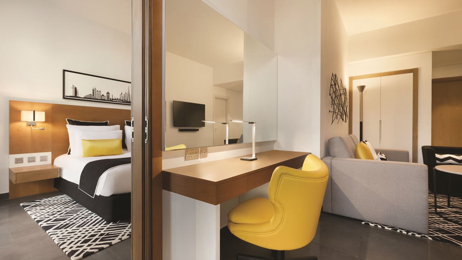 rooms-family-one-bedroom-suite