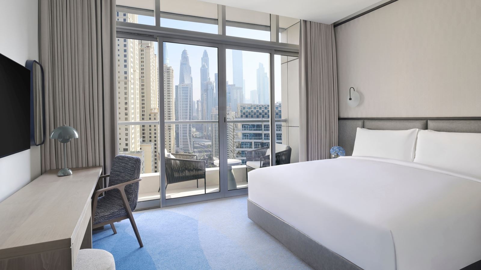 rooms-two-bedroom-residence-with-balcony