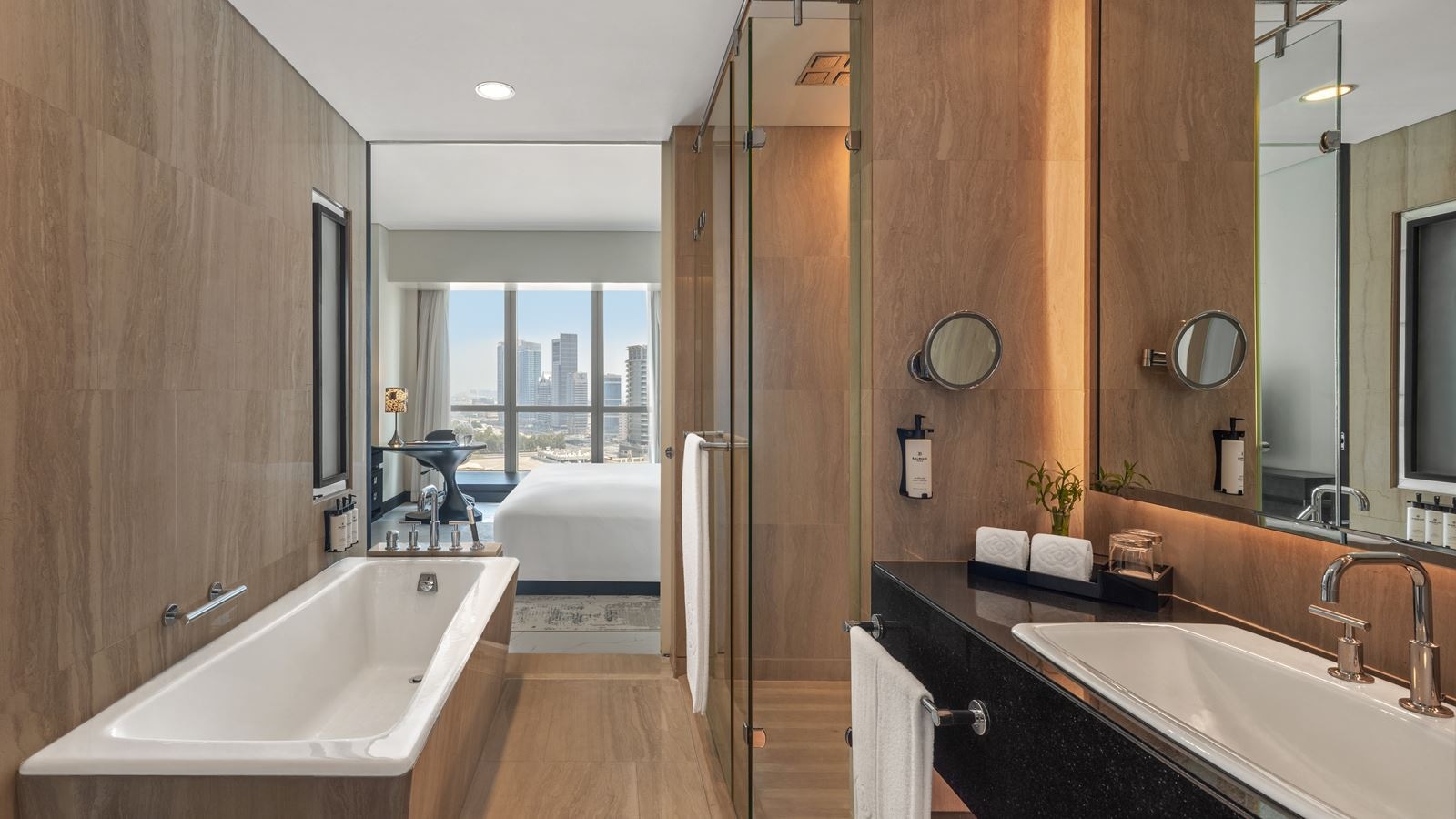 rooms-superior-room-king