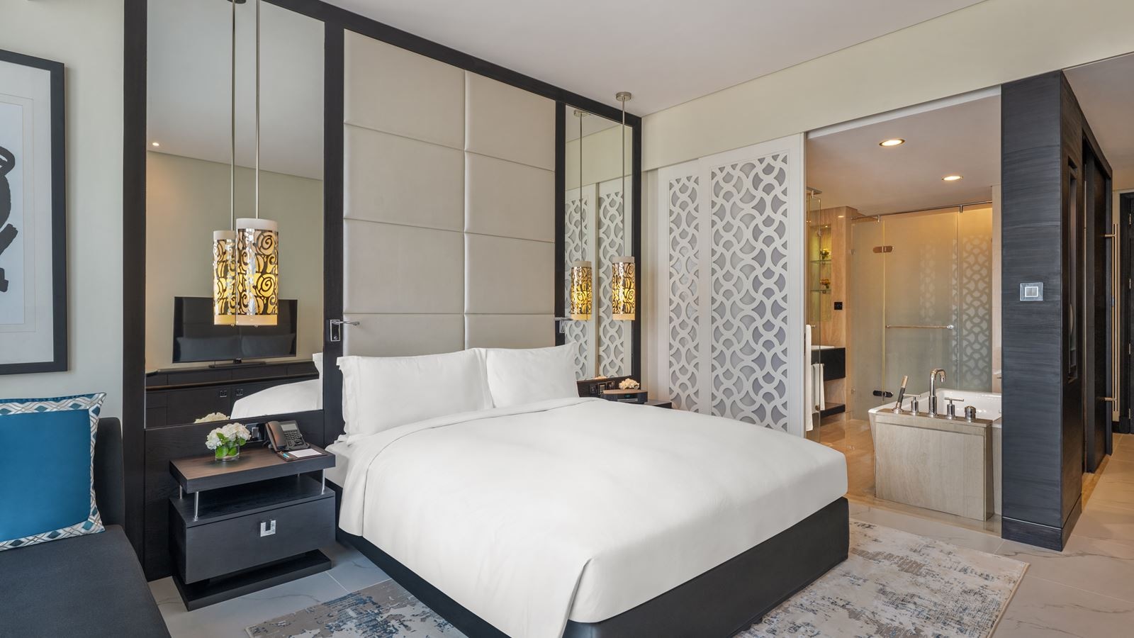 rooms-club-luxury-room-king