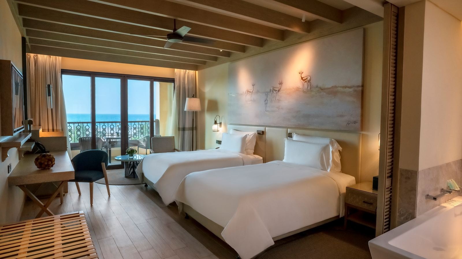 rooms-sea-view-room-with-balcony