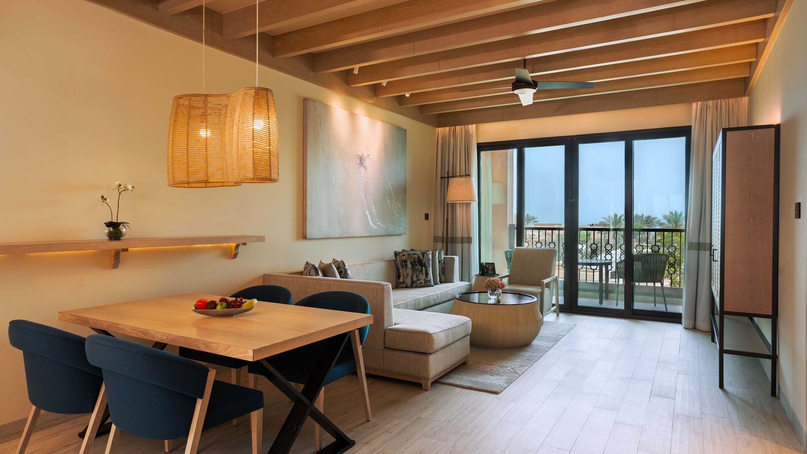 rooms-one-bedroom-resort-view-suite-with-balcony