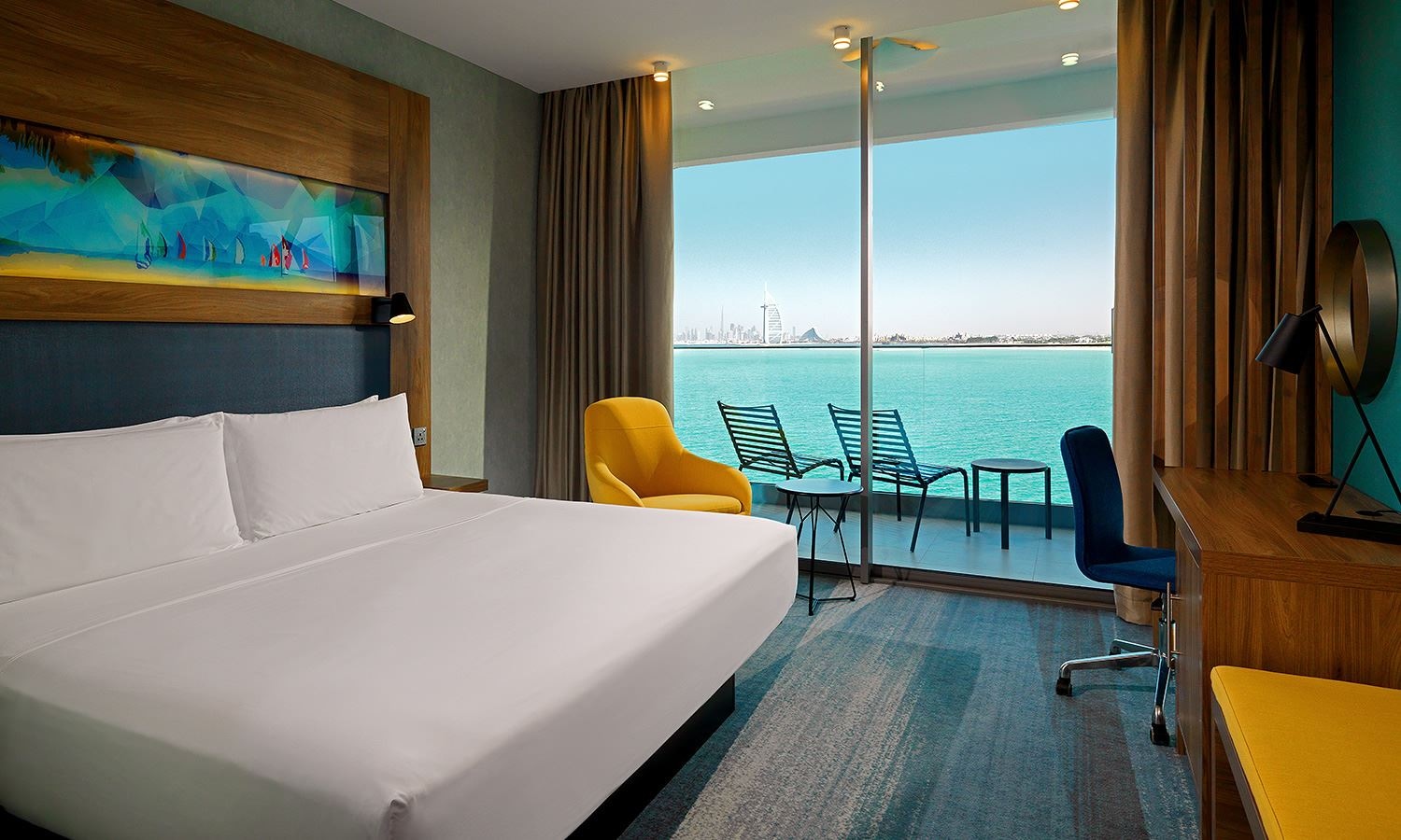 rooms-aloft-seaview-king-room
