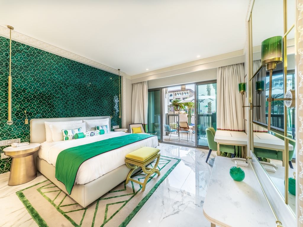 rooms-one-bedroom-suite-pool-access