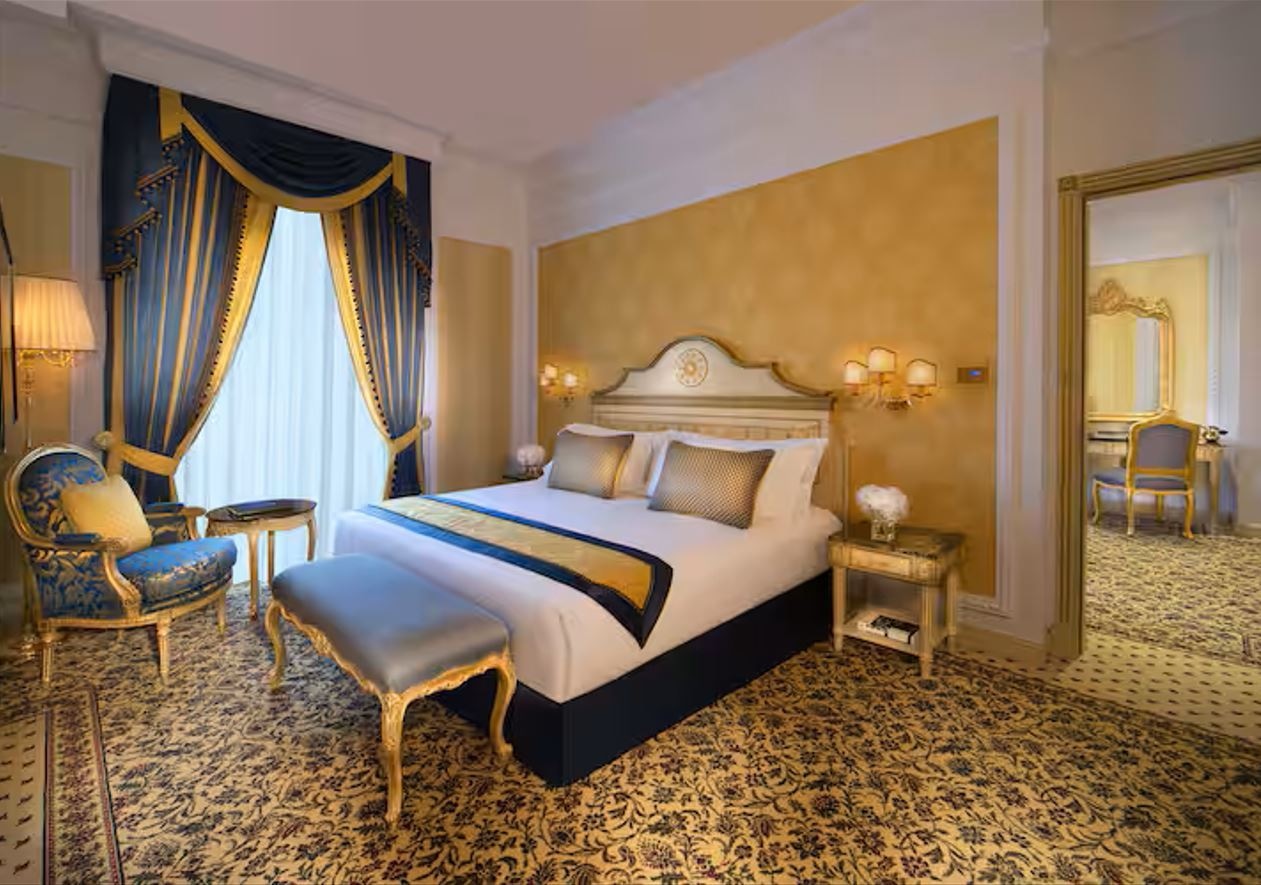 rooms-luxury-suite