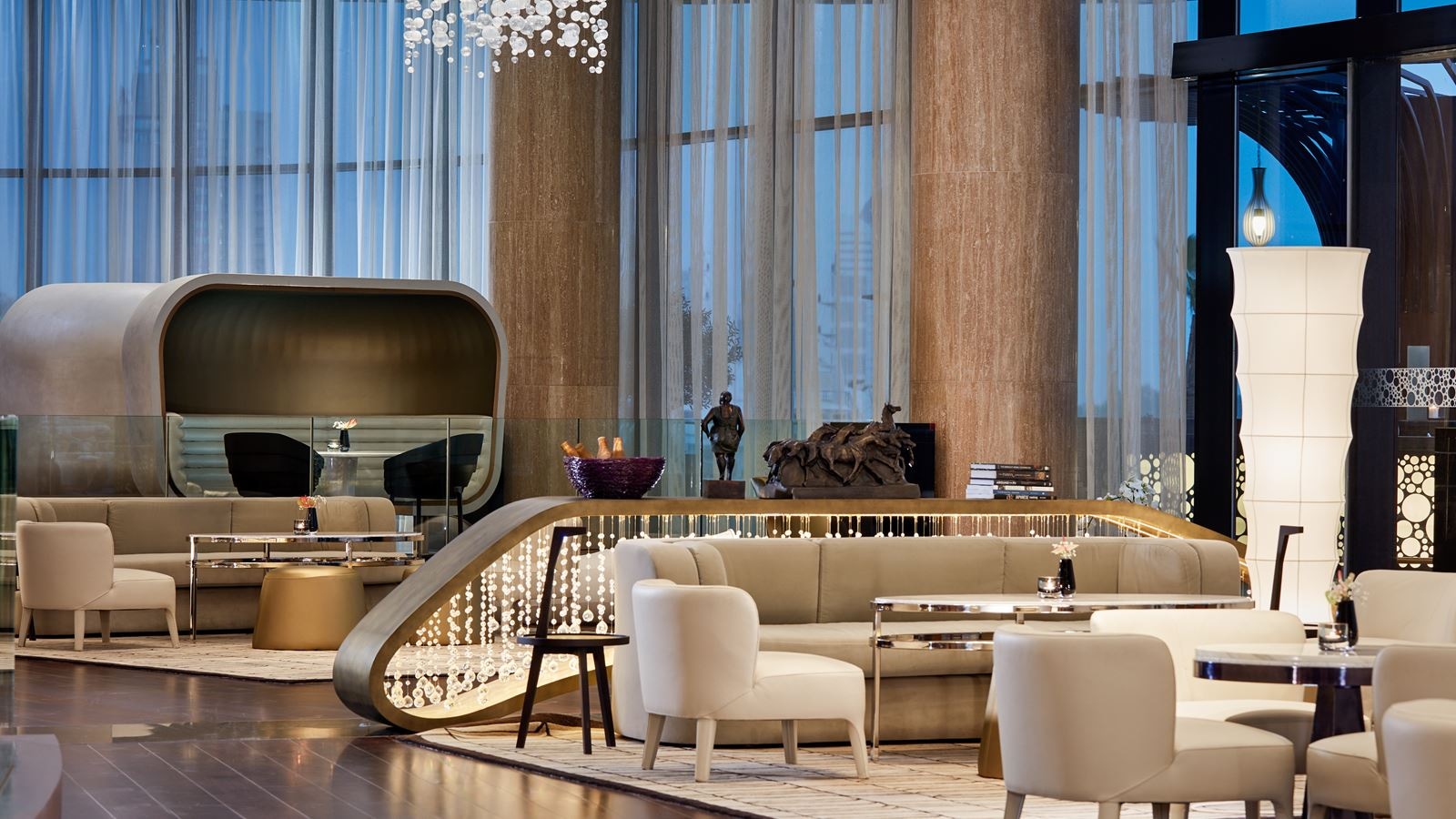 restaurants-pearl-lounge