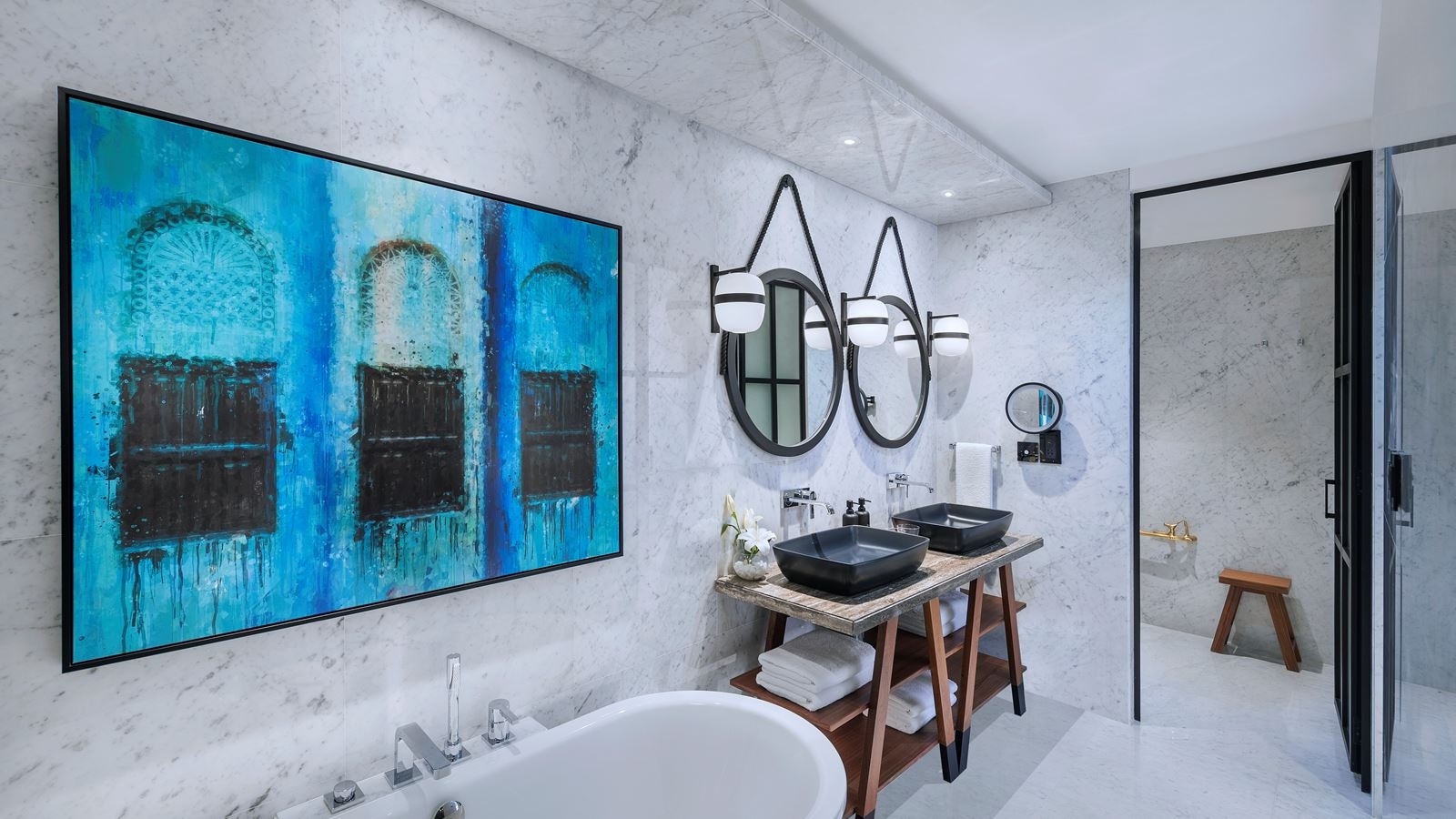 rooms-andaz-deluxe-sea-view-suite