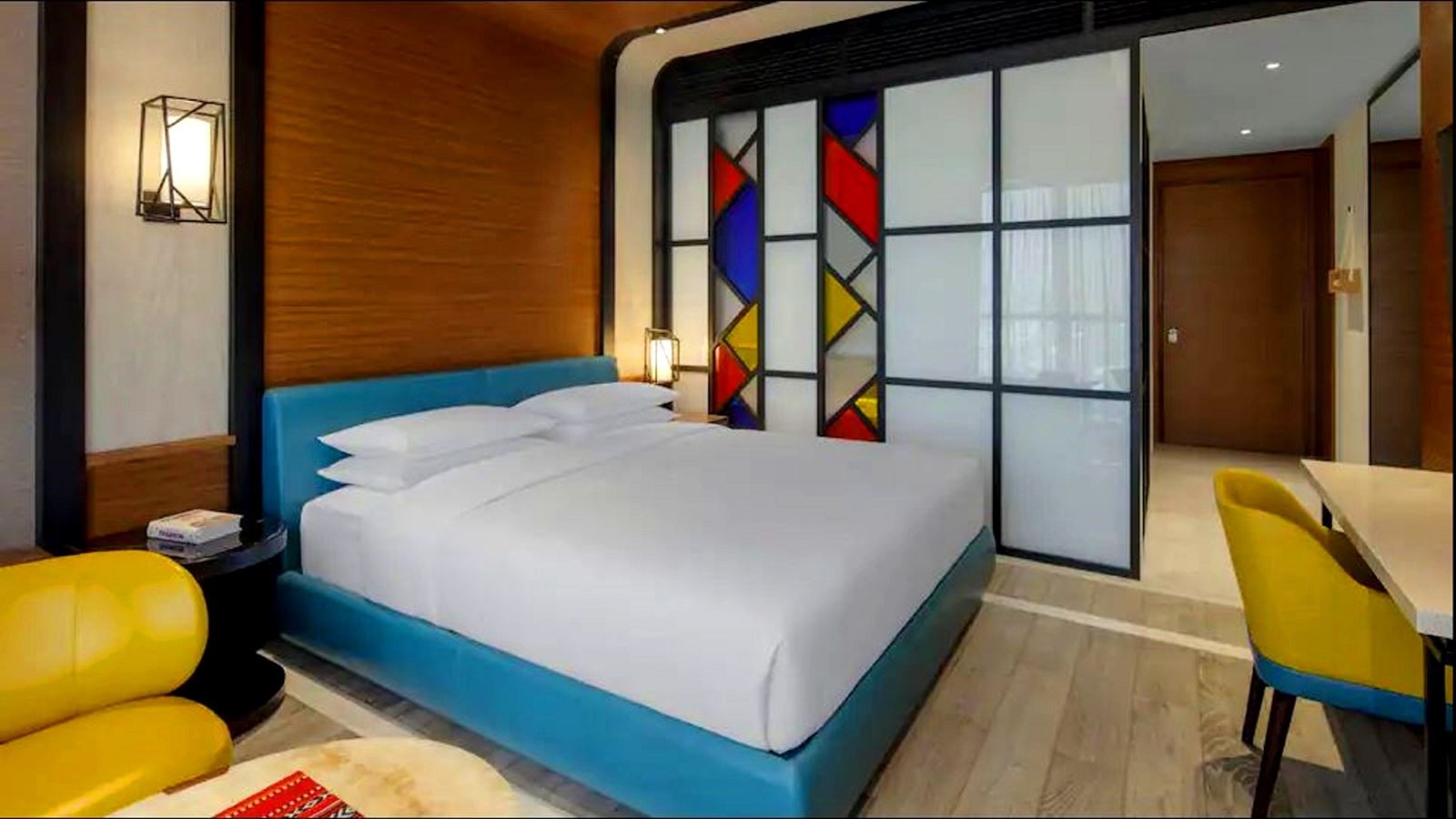 rooms-andaz-room