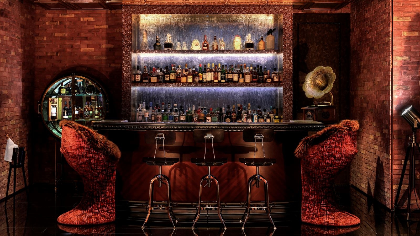 restaurants-flashback-speakeasy-bar--lounge
