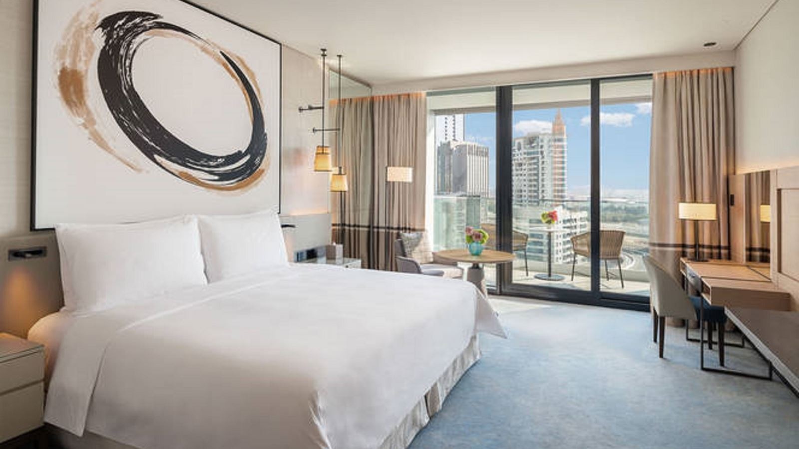 rooms-deluxe-marina-view-with-balcony