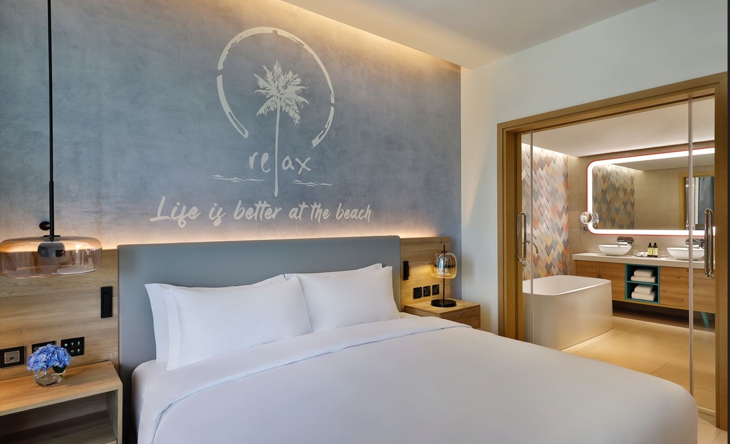 rooms-2-bedroom-family-sea-view-suite-with-balcony