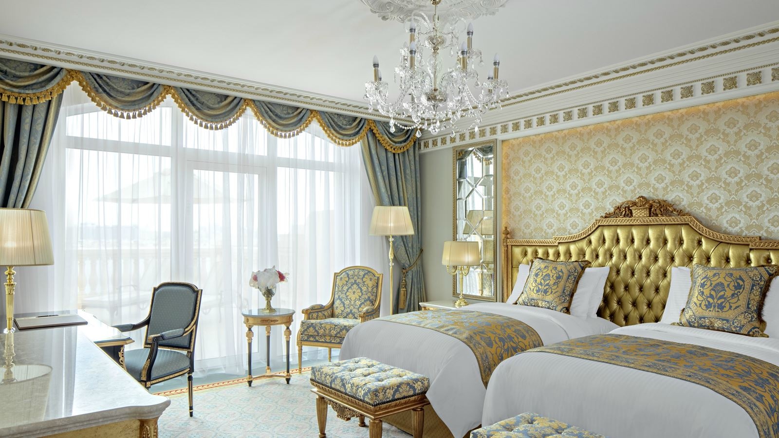 rooms-raffles-club-palm