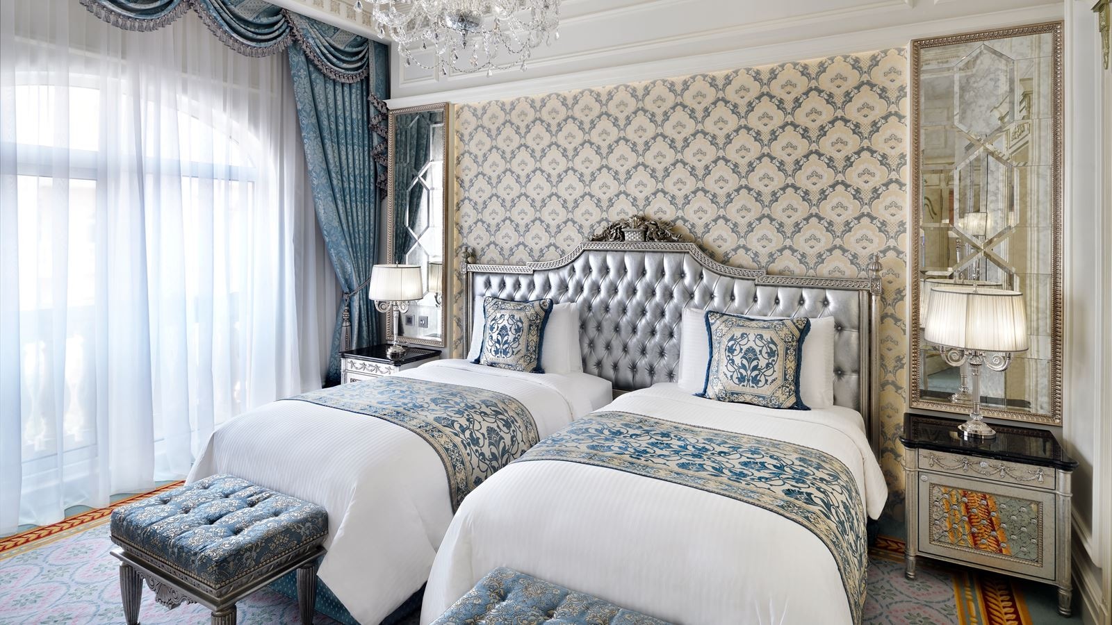 rooms-raffles-royal-villa