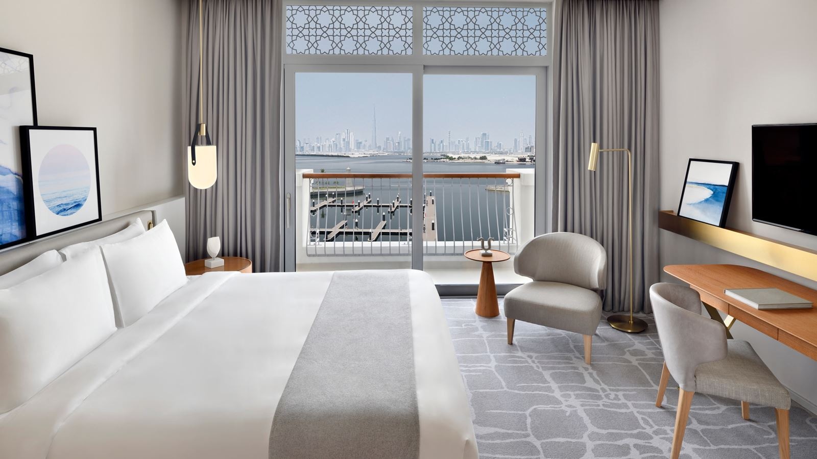 rooms-deluxe-marina-view-room