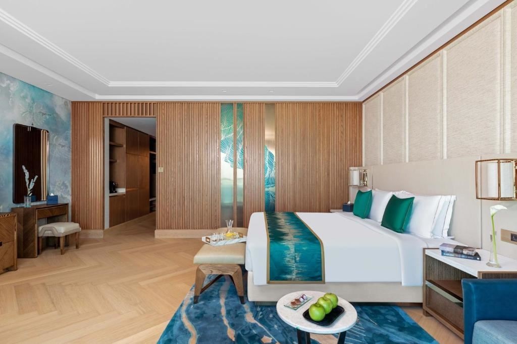 rooms-luxury-family-room