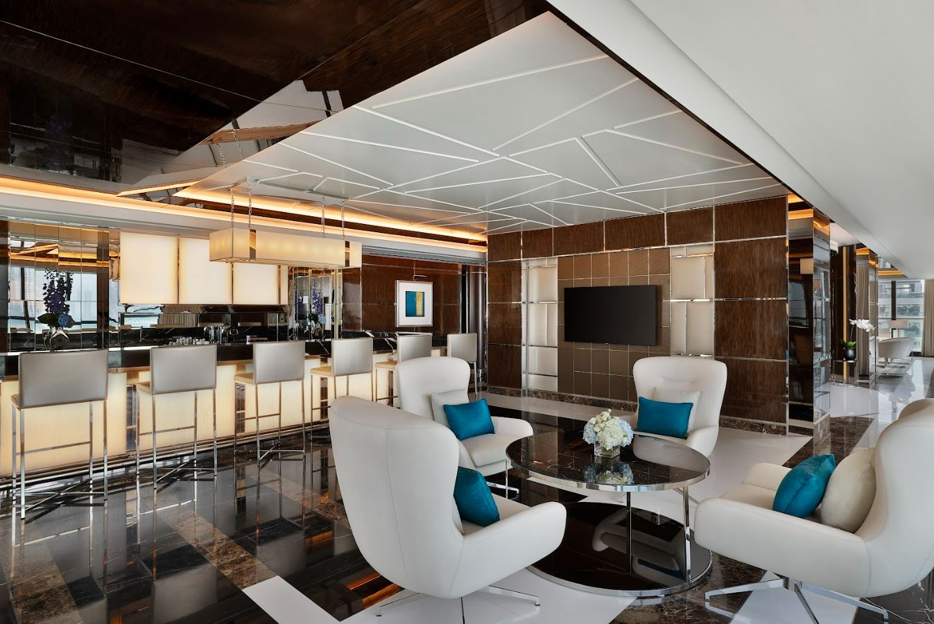 rooms-royal-suite-with-sea-view