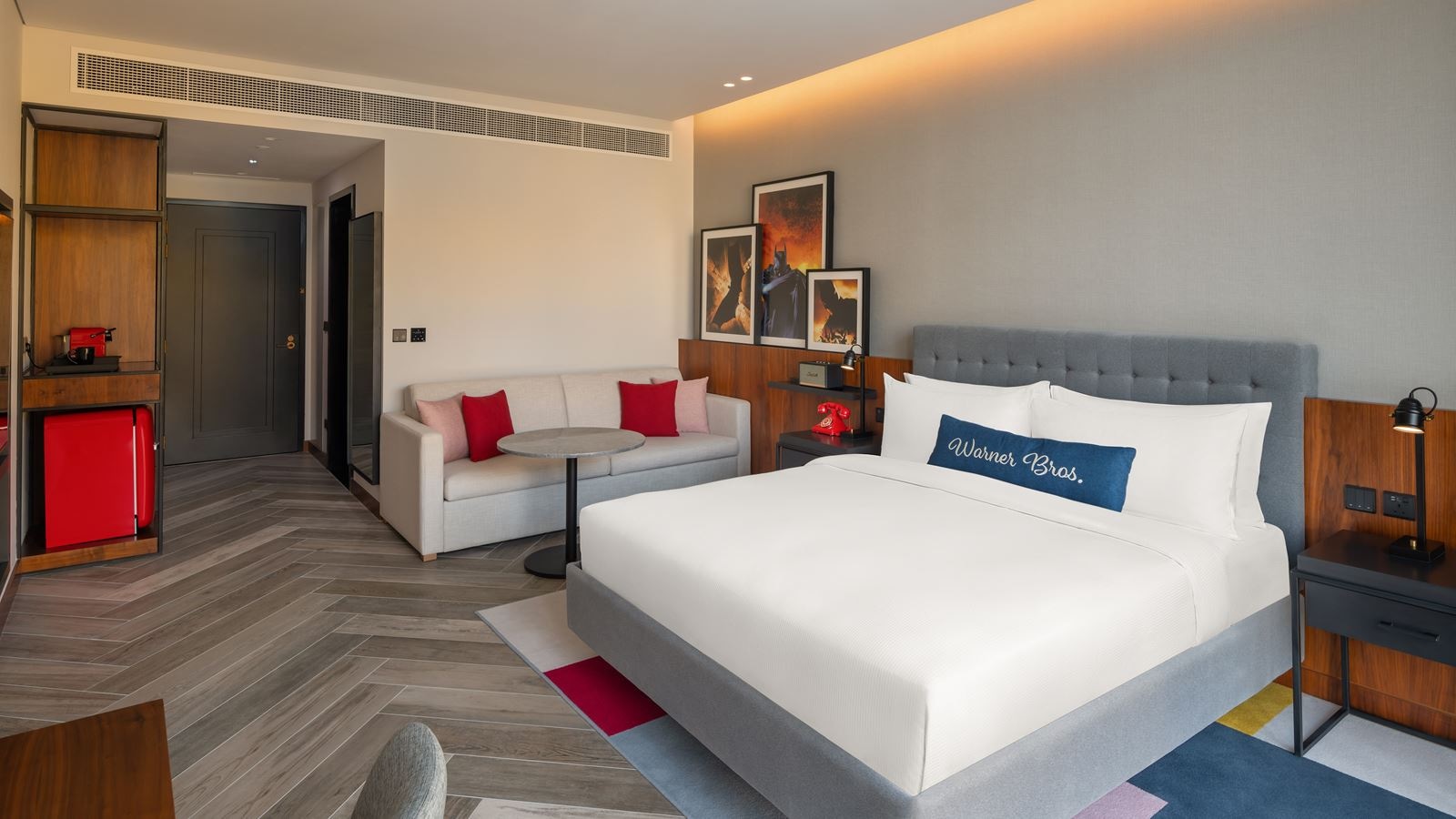 rooms-king-artist-room