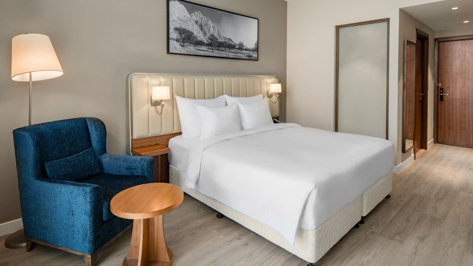 rooms-premium-room-with-sea-view-and-balcony