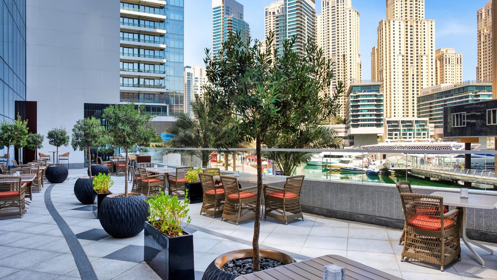 restaurants-connections-lounge