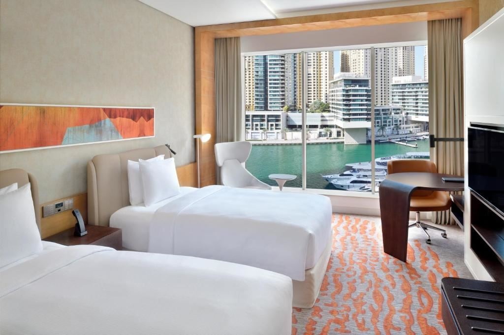 rooms-club-premium-room-marina-view-twin