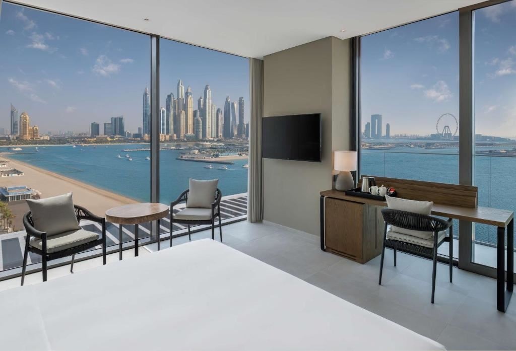 rooms-premium-room-corner-sea-view