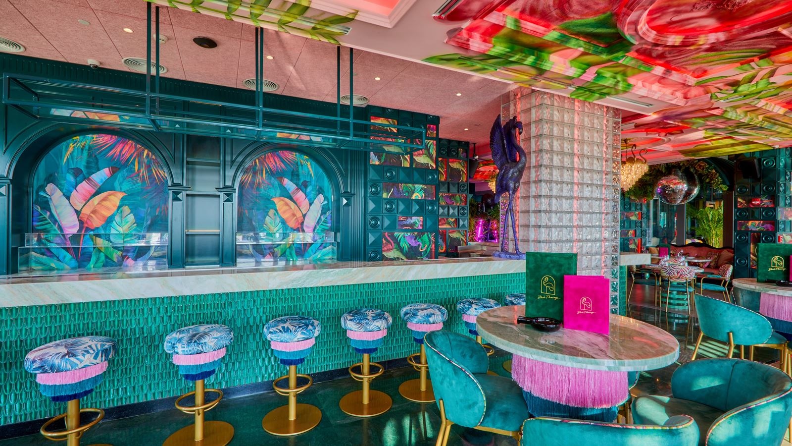 restaurants-black-flamingo