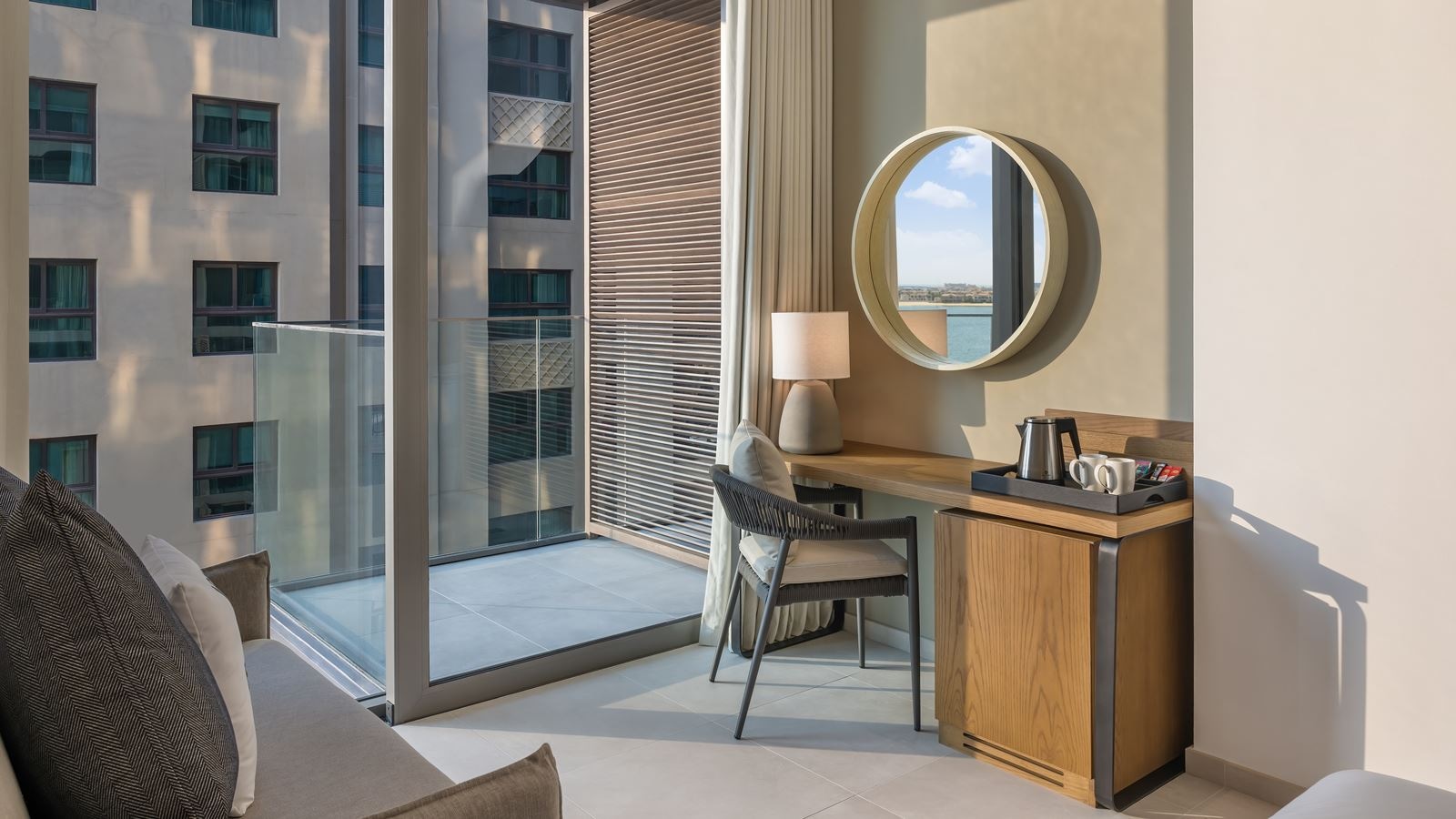 rooms-superior-room-partial-sea-view