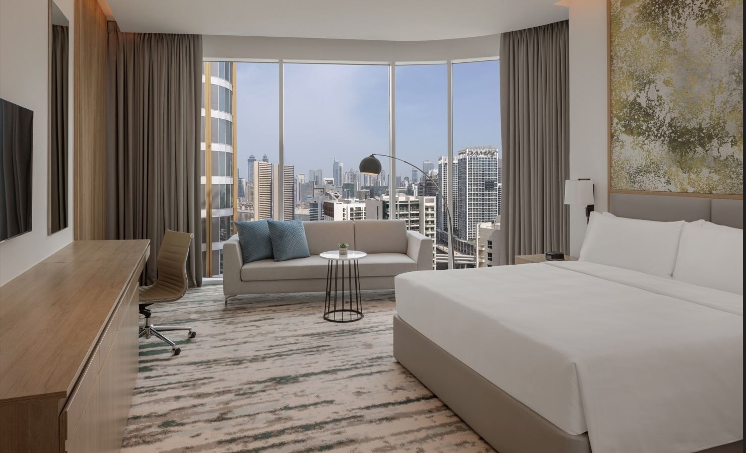 rooms-premium-room-king-bed-nonsmoking