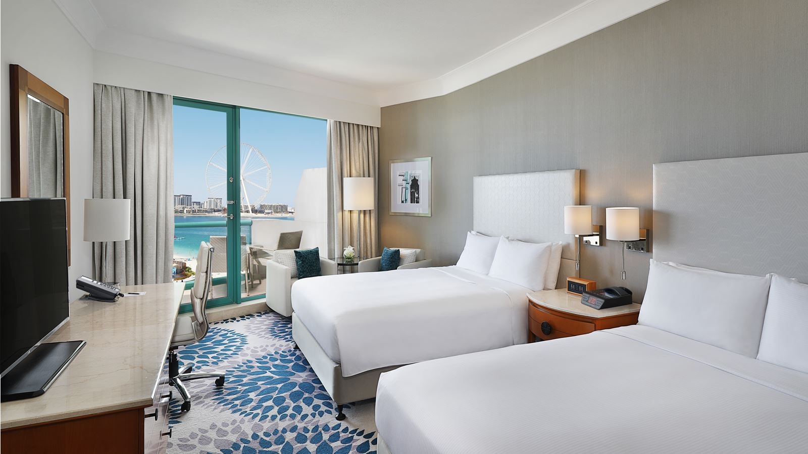 rooms-deluxe-sea--ain-dubai-view