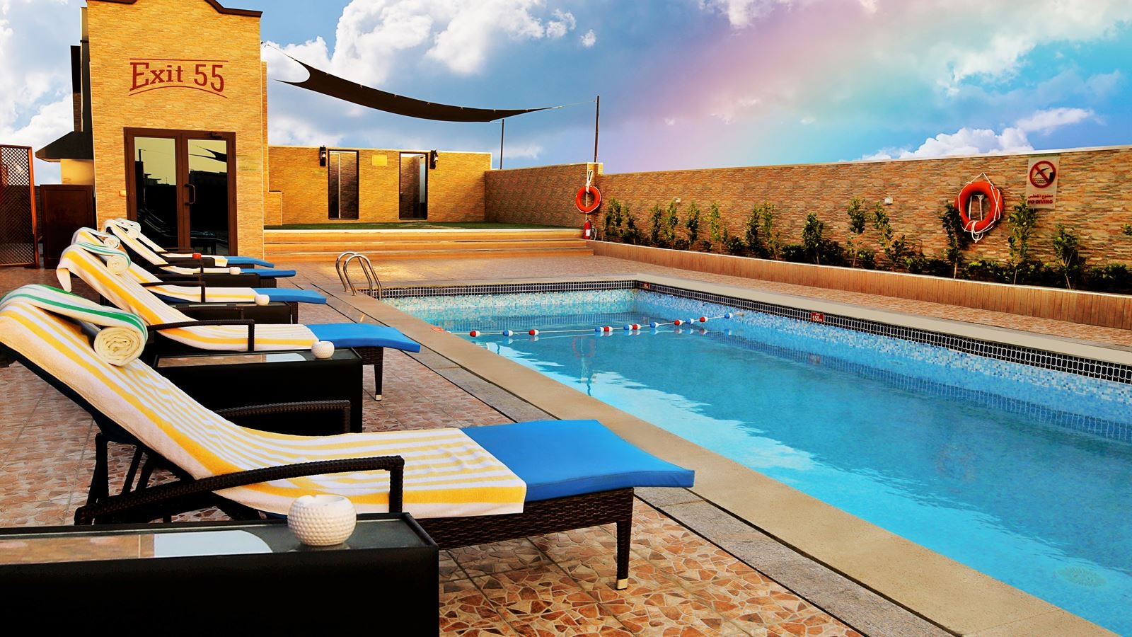 pools-outdoor-pool