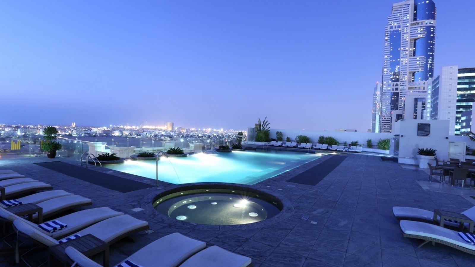 pools-outdoor-pool