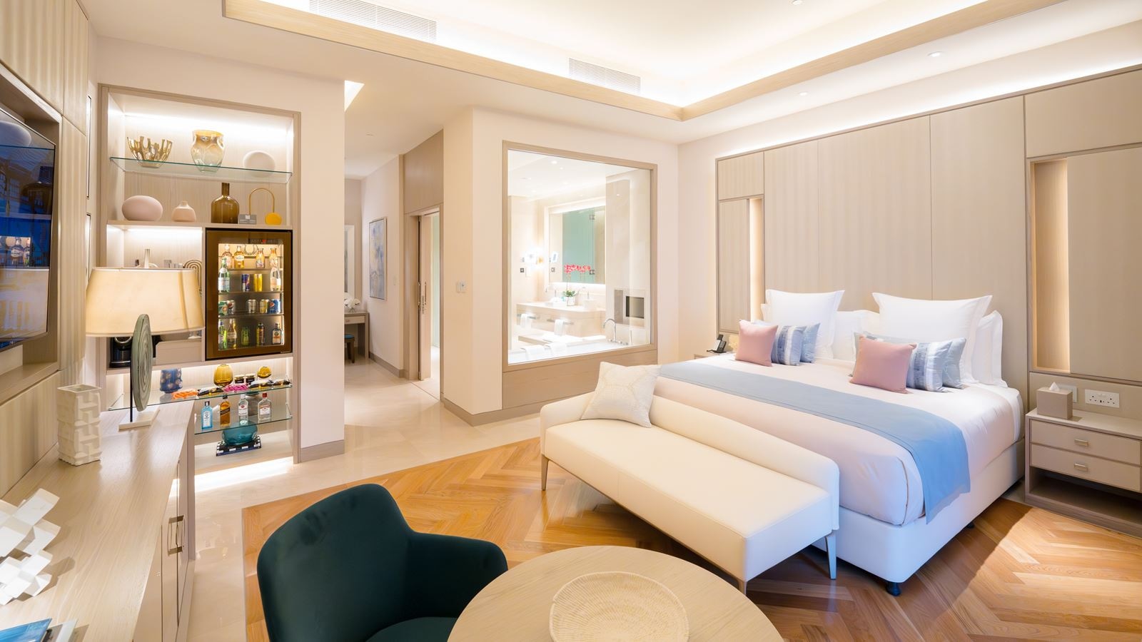 rooms-baller-suite-with-xl-pool