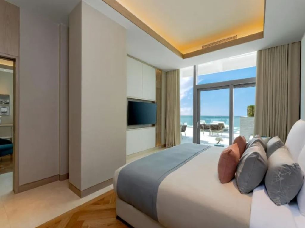 rooms-five-vibe-suite-with-pool