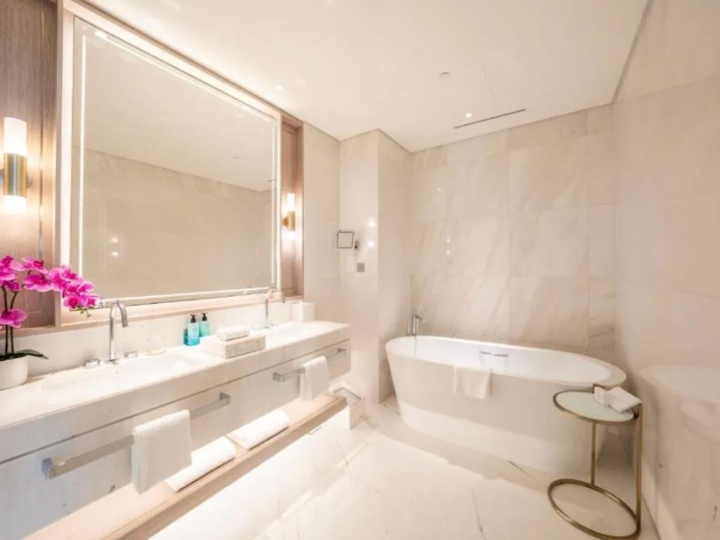 rooms-four-bedroom-residence-with-pools