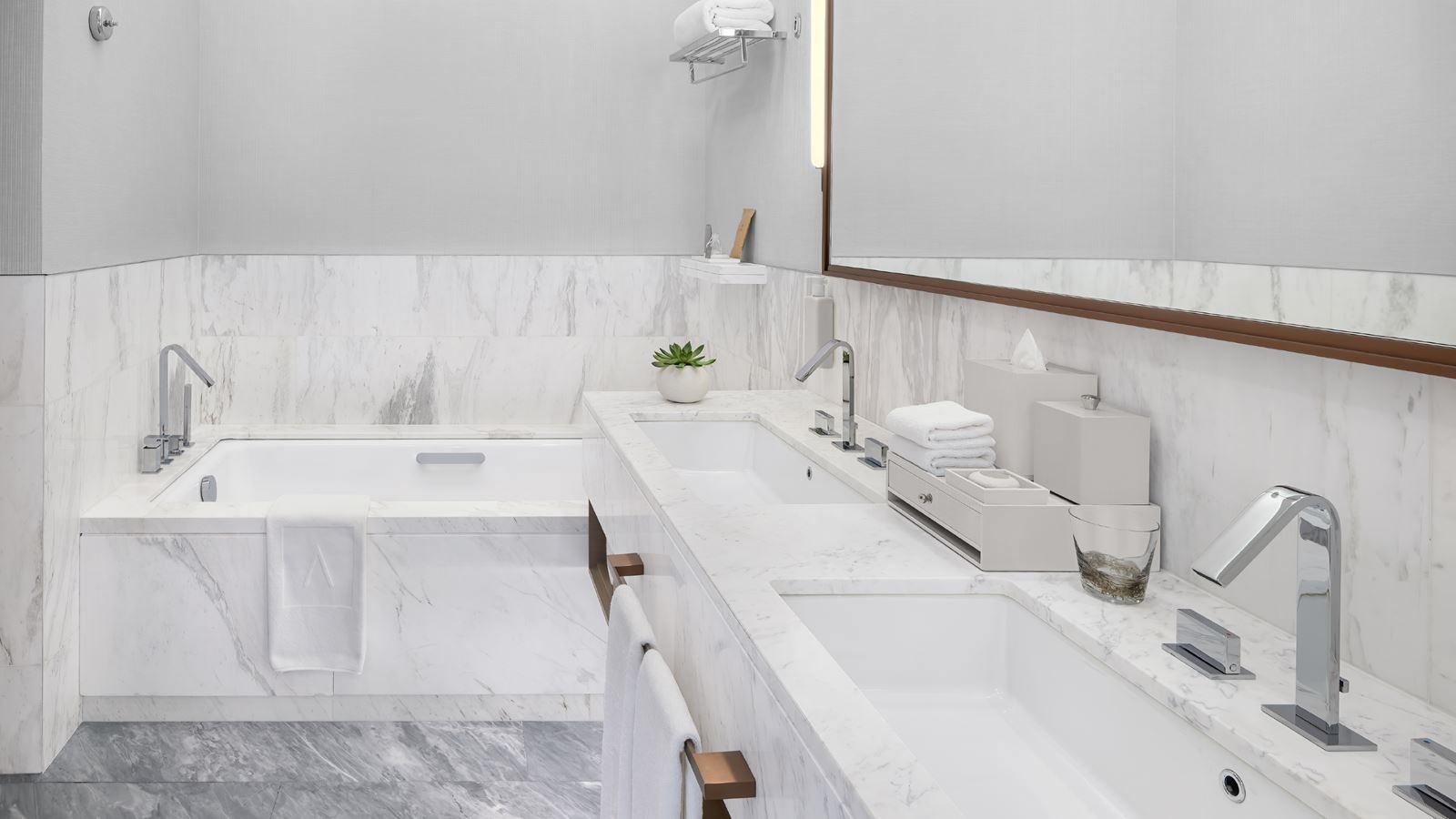 rooms-premier-room-creek-view