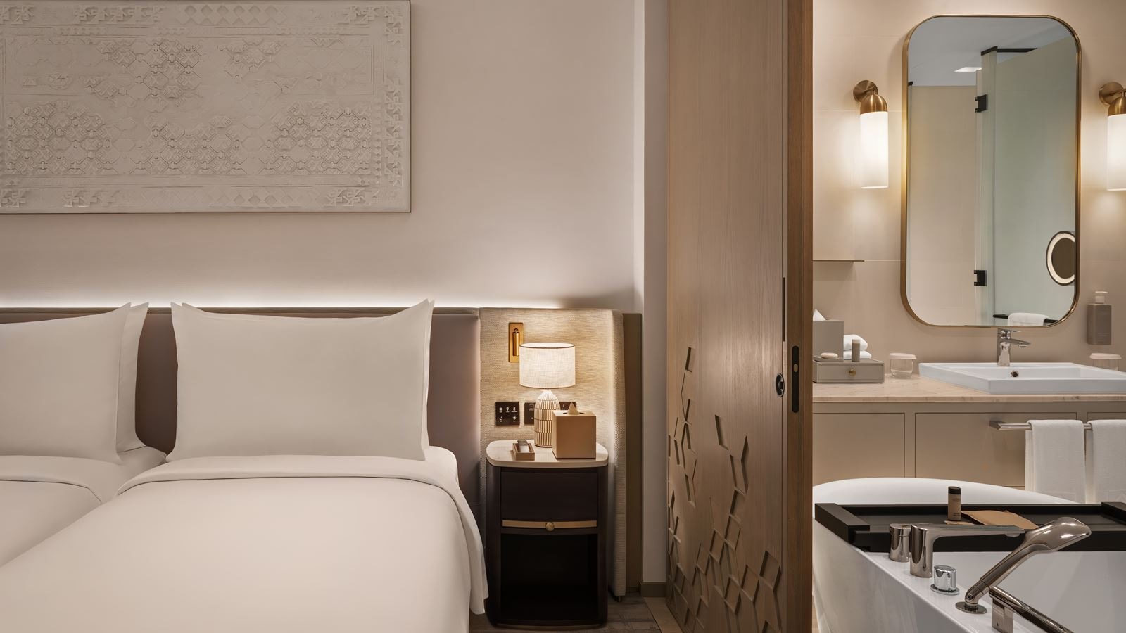 rooms-deluxe-room-twin