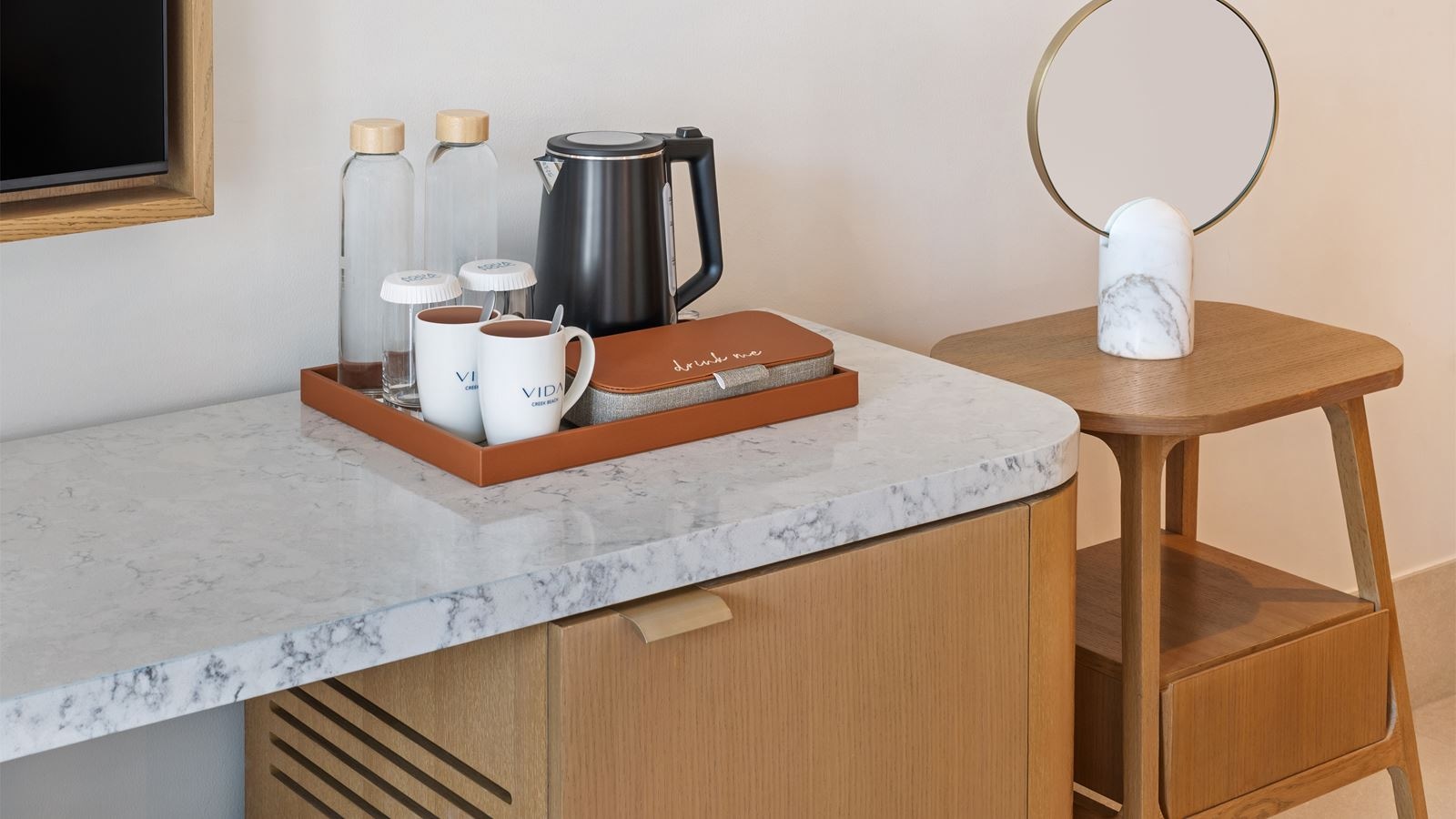 rooms-deluxe-room-twin