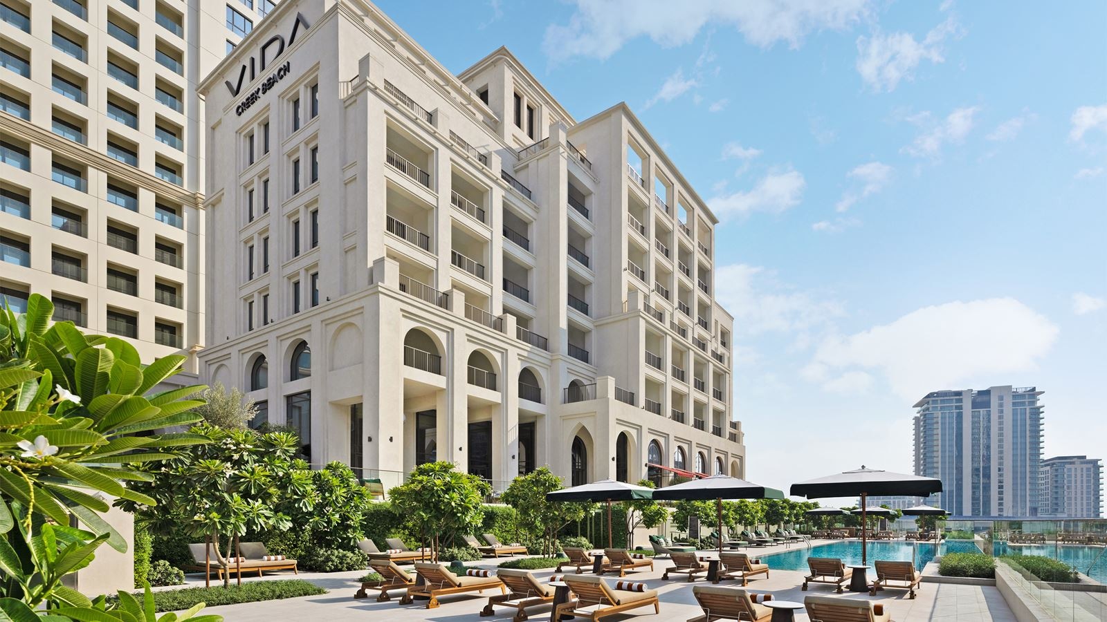 bars-float-beach-lounge