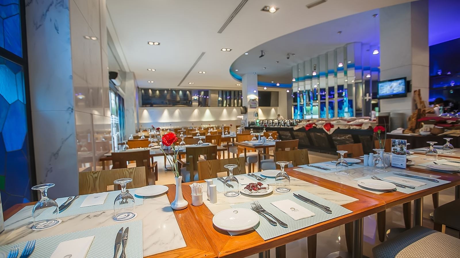 restaurants-captains-table-coffee-shop-and-restaurant