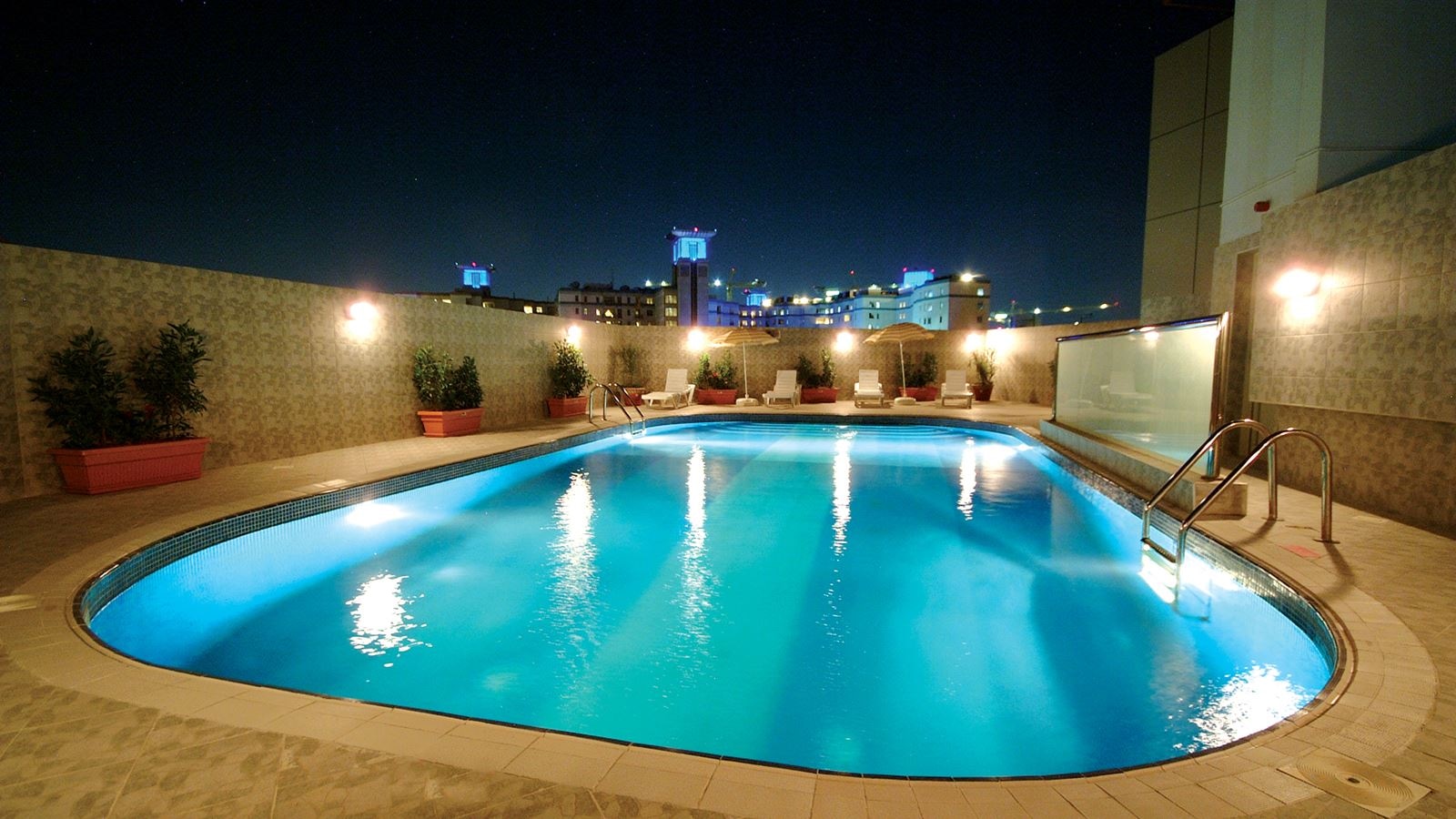 pools-outdoor-pool