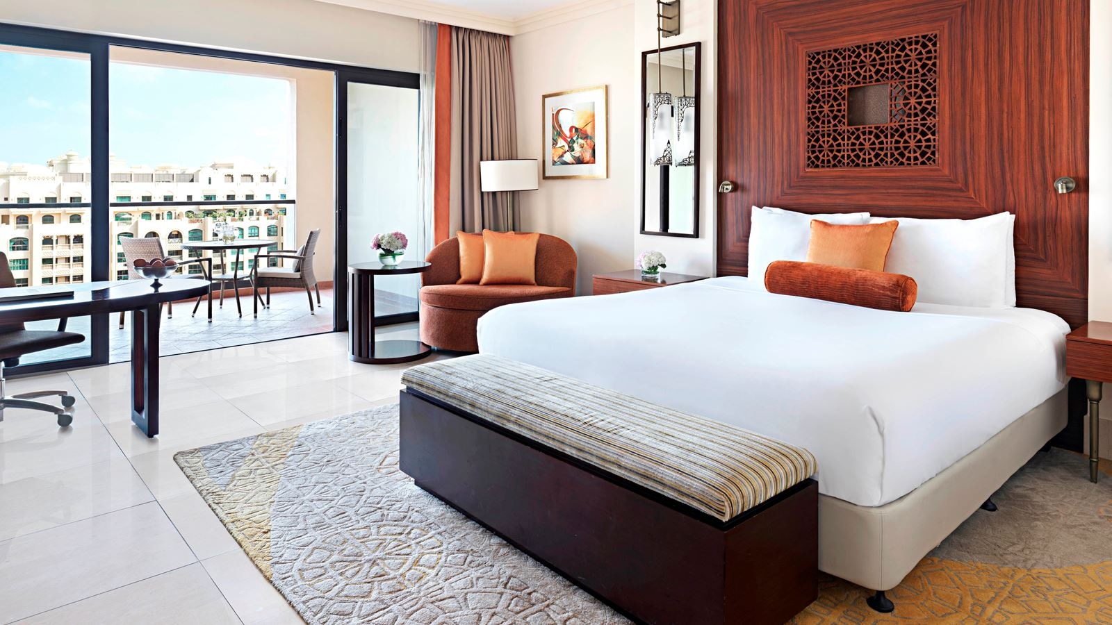 rooms-fairmont-heritage-room-king-city-view