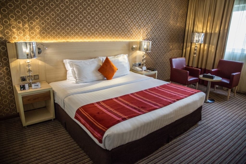 rooms-deluxe-room