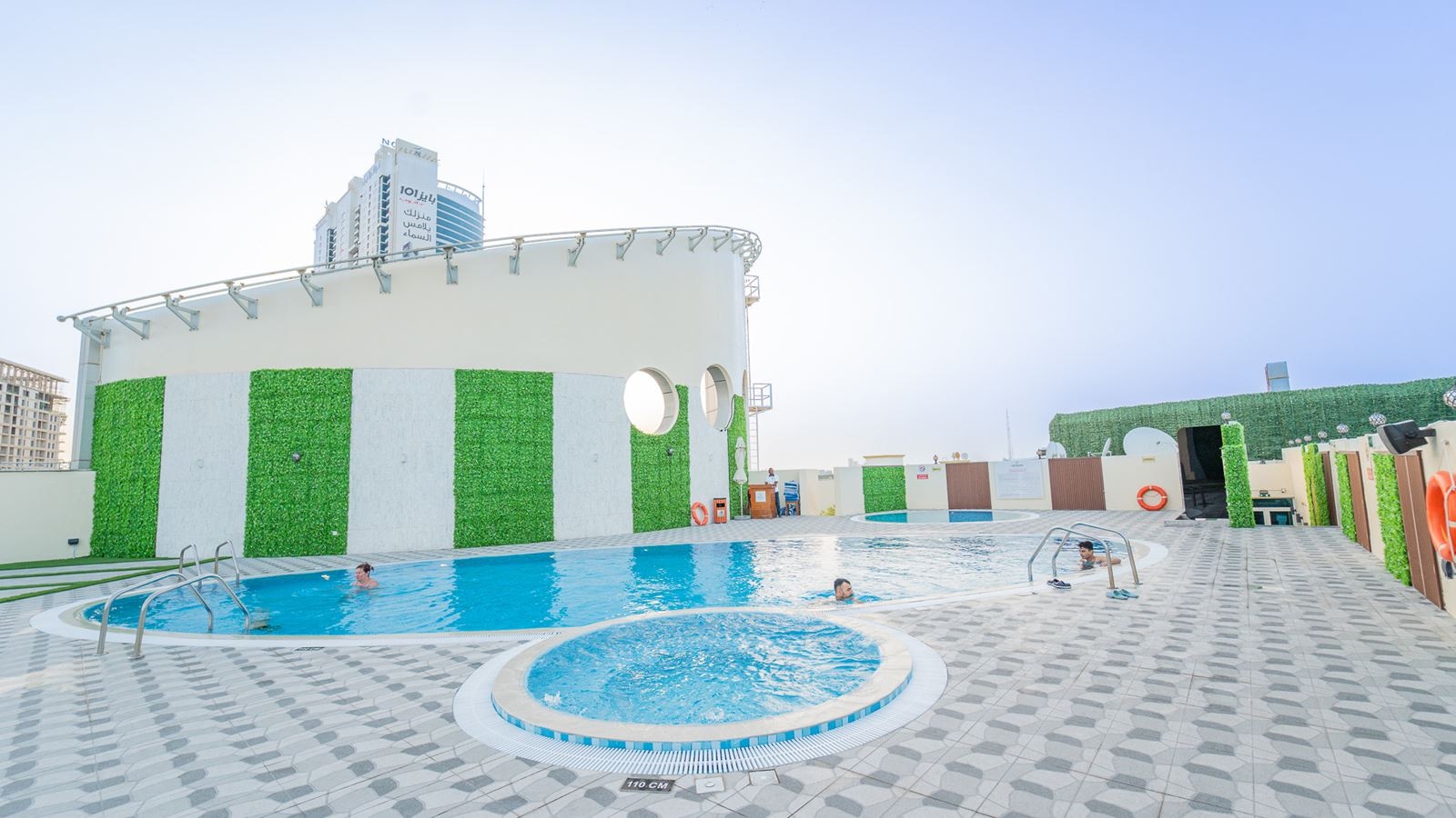 pools-outdoor-pool