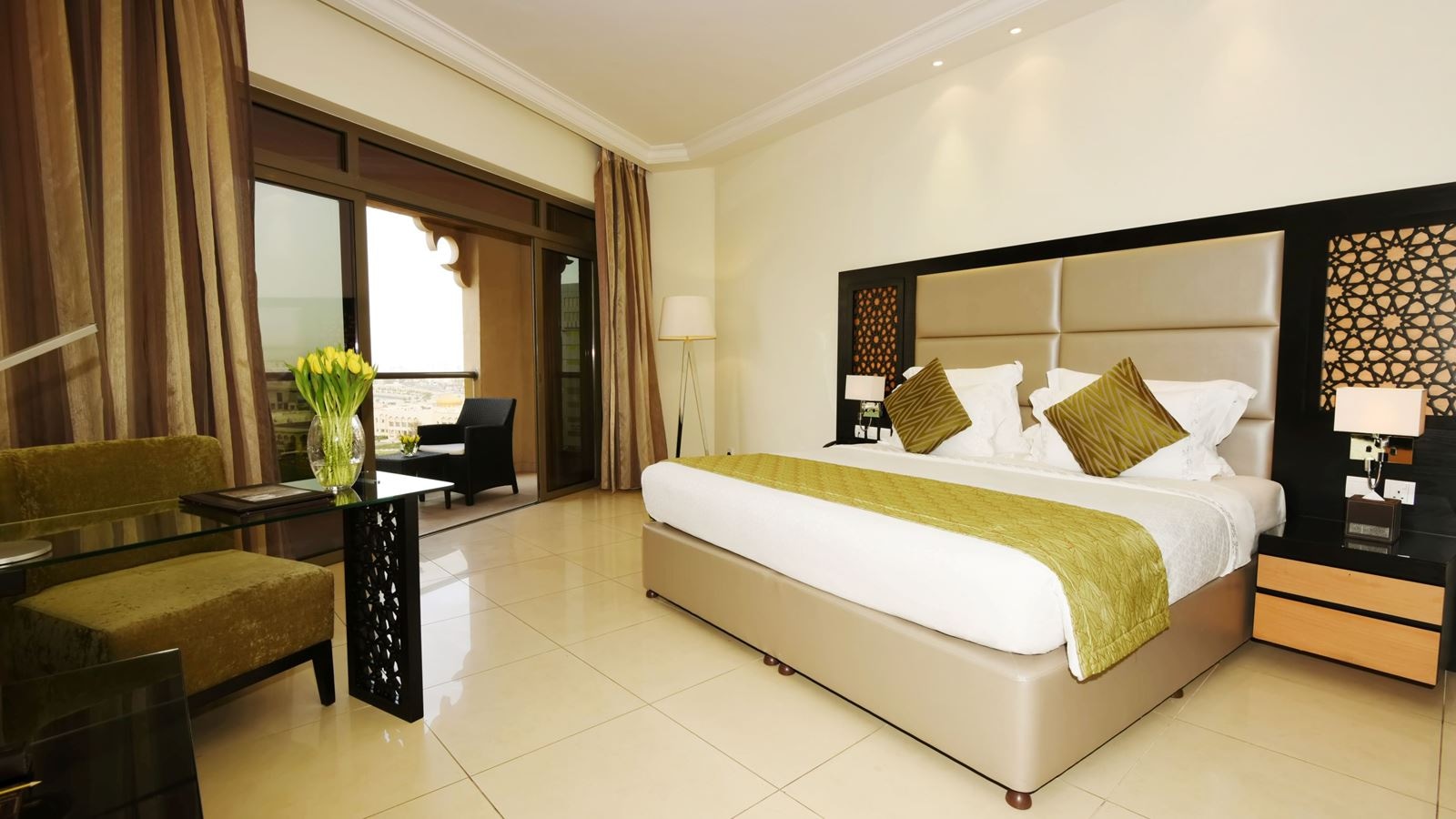 rooms-one-bedroom-suite