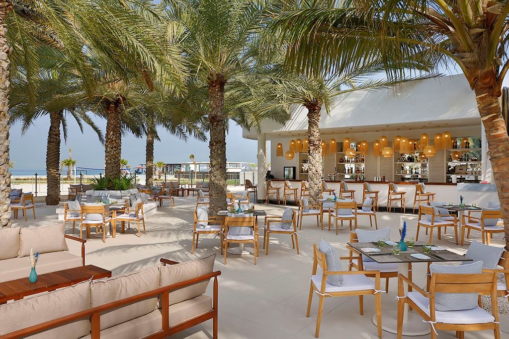 restaurants-sunset-beach-lounge