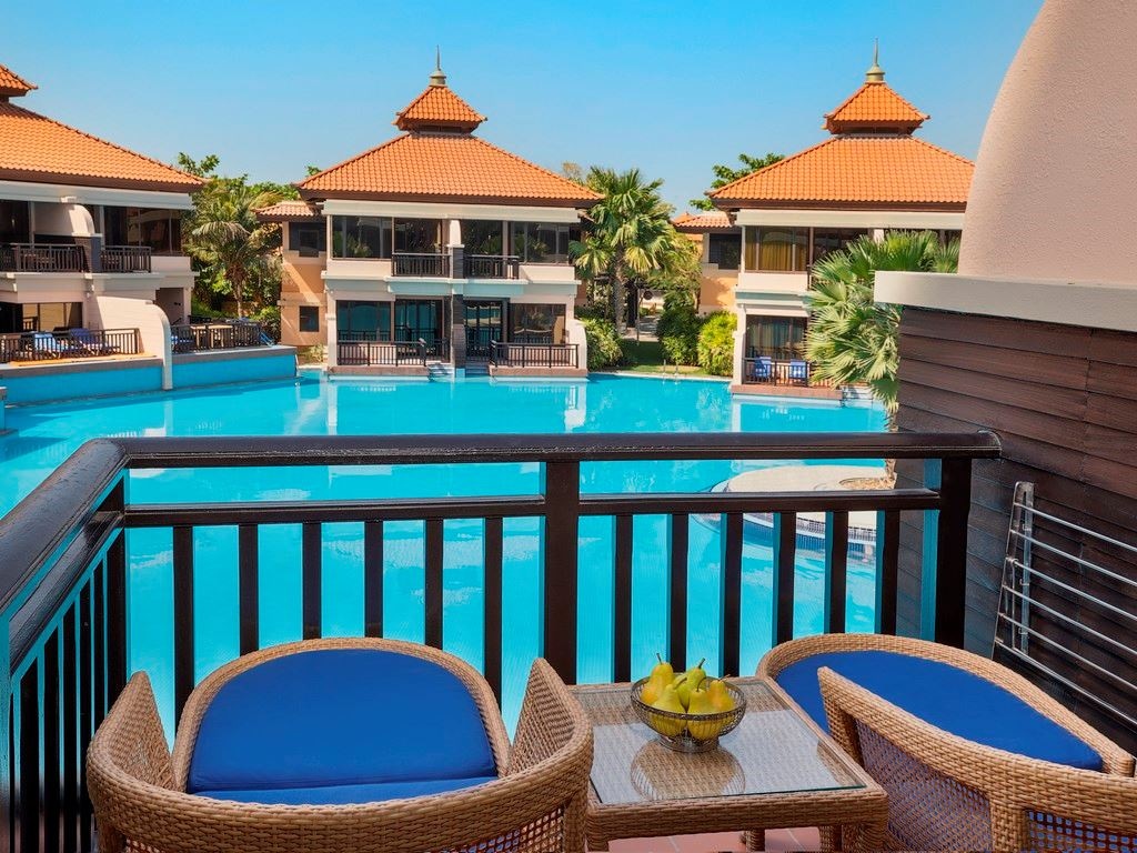 rooms-deluxe-lagoon-view-room