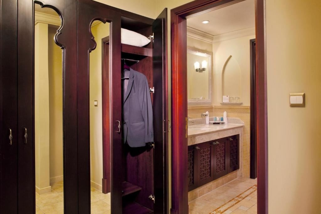 rooms-city-view-one-bedroom-suit