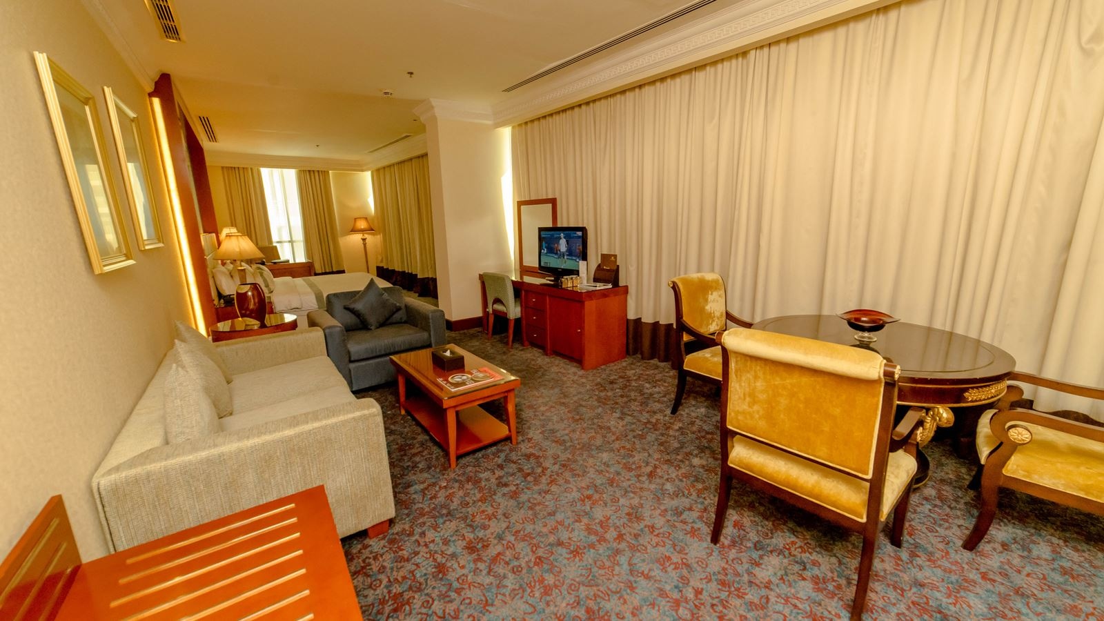 rooms-executive-room